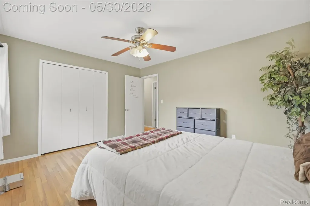 184 Carter Drive Troy City MI 48098