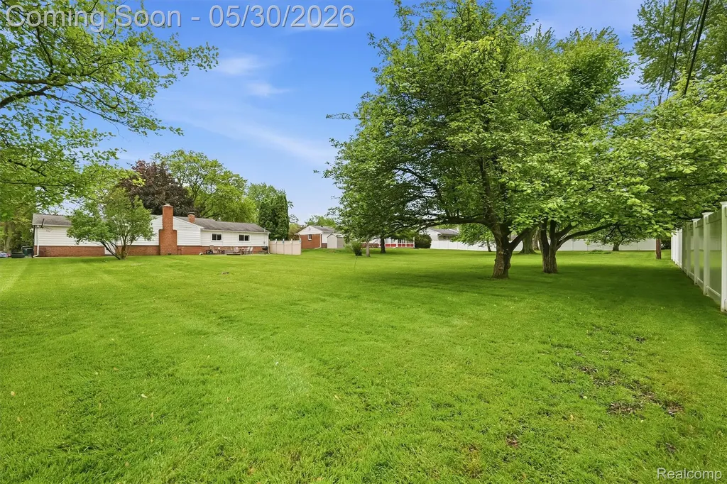 184 Carter Drive Troy City MI 48098