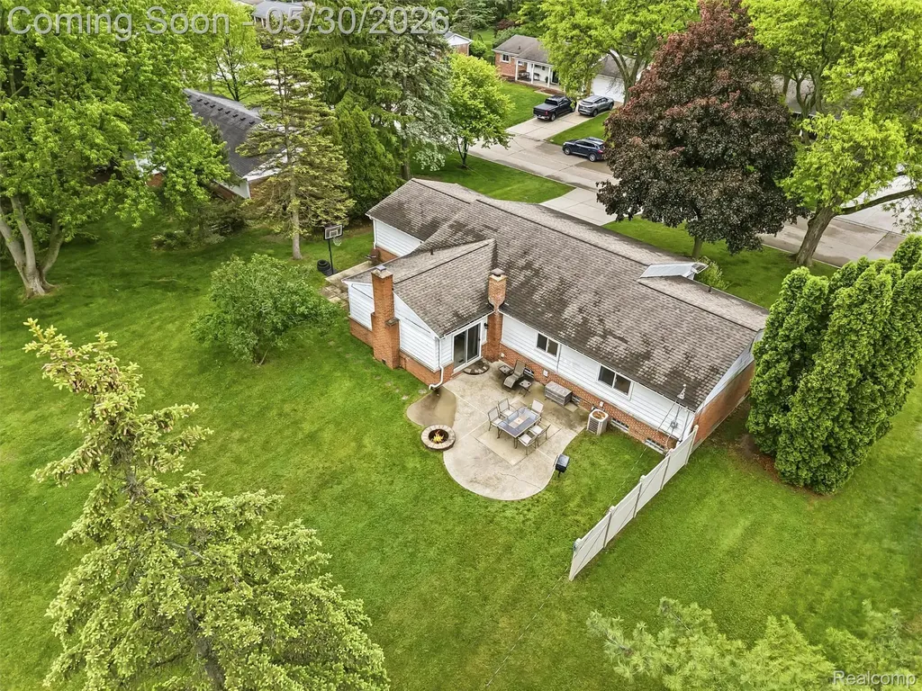 184 Carter Drive Troy City MI 48098