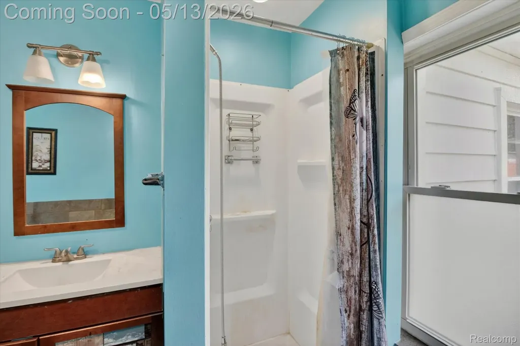 50 Clarence Street Belleville City MI 48111