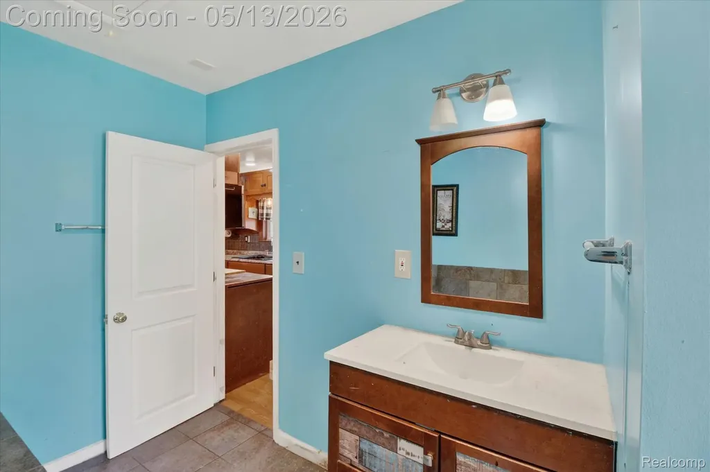 50 Clarence Street Belleville City MI 48111