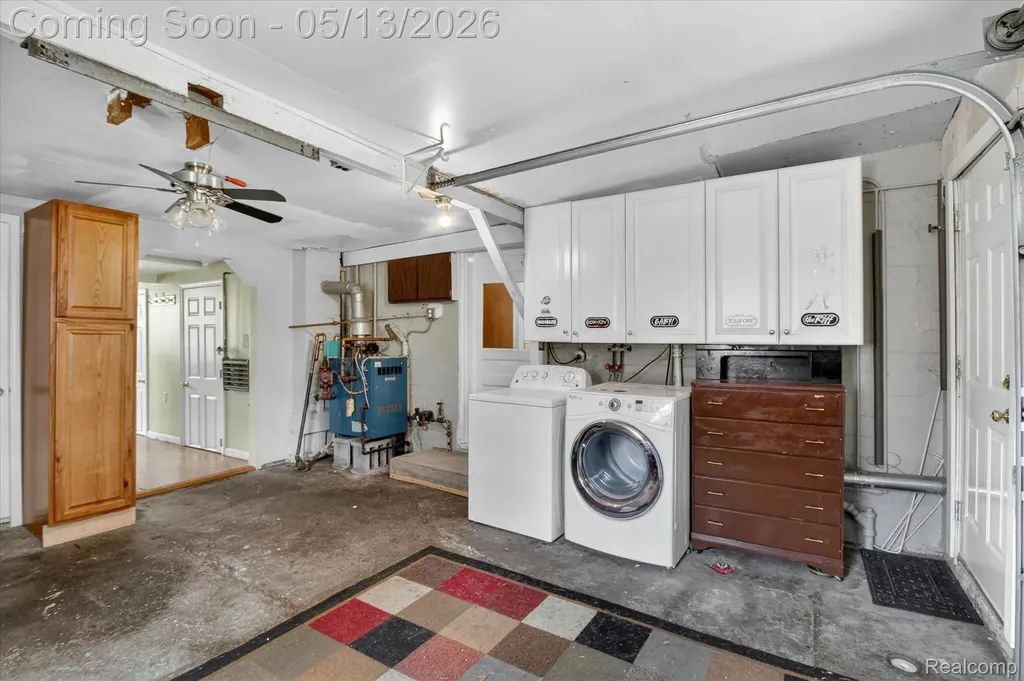 50 Clarence Street Belleville City MI 48111