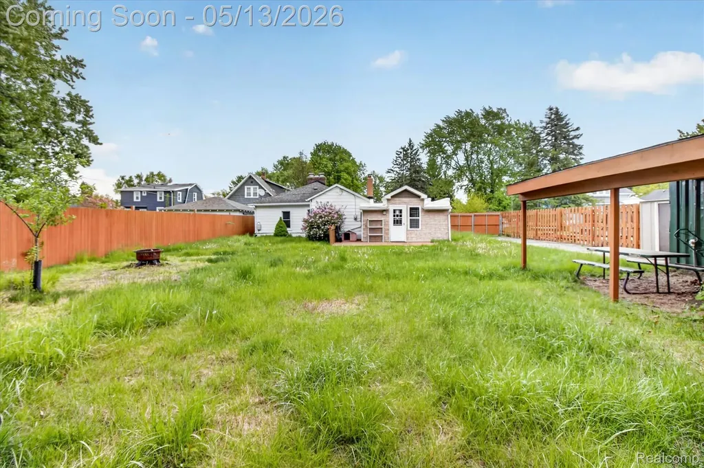 50 Clarence Street Belleville City MI 48111