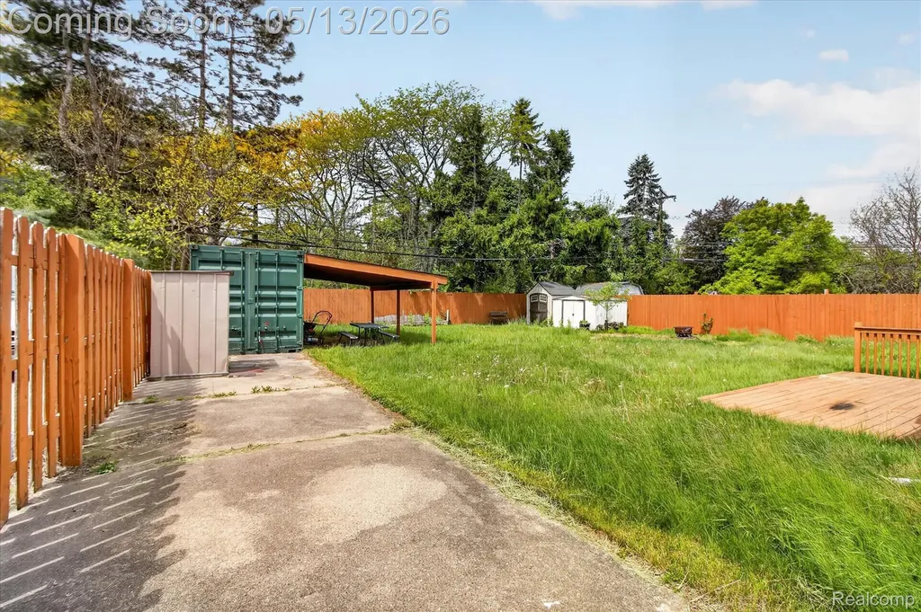 50 Clarence Street Belleville City MI 48111