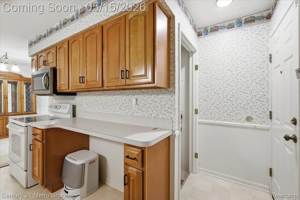 5457 N Seymour Road Flushing Charter Township MI 48433