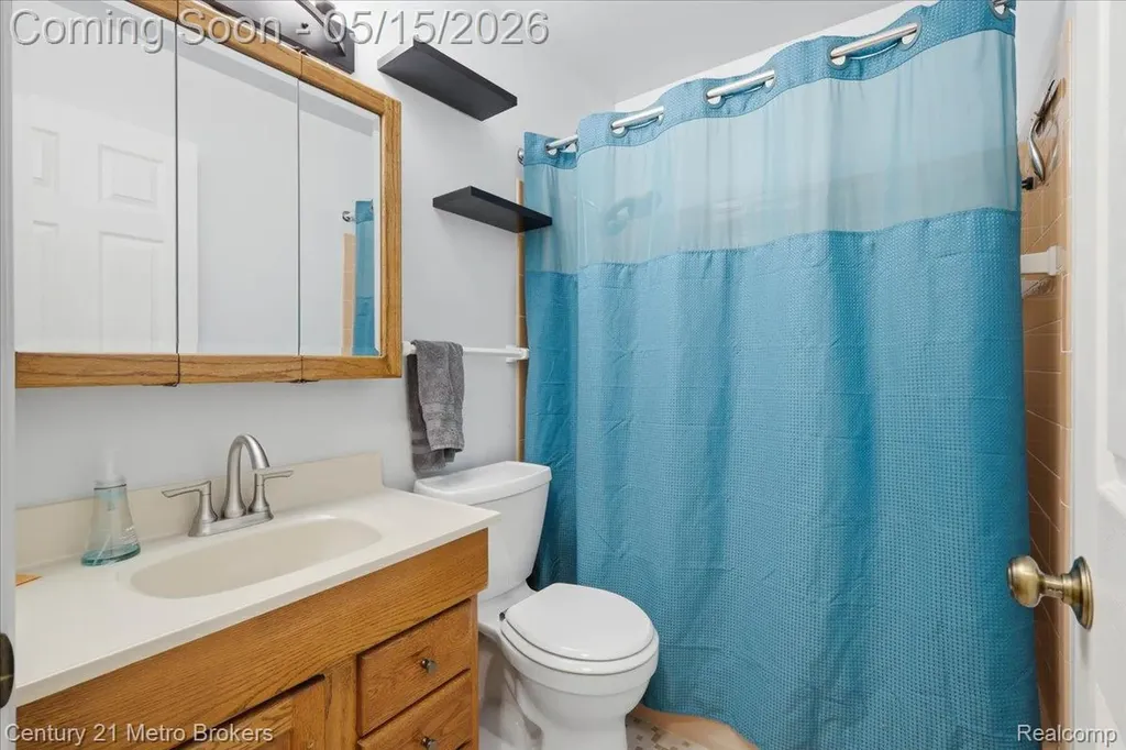 5457 N Seymour Road Flushing Charter Township MI 48433
