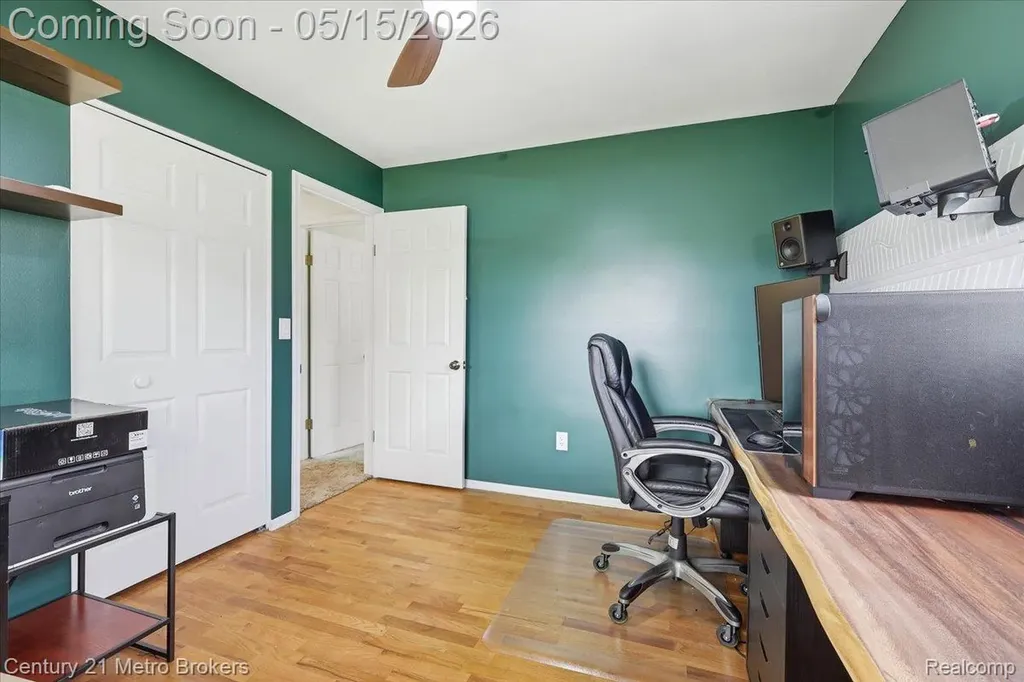 5457 N Seymour Road Flushing Charter Township MI 48433