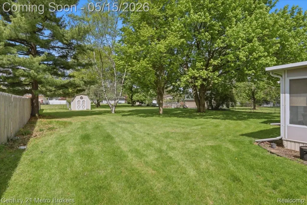 5457 N Seymour Road Flushing Charter Township MI 48433
