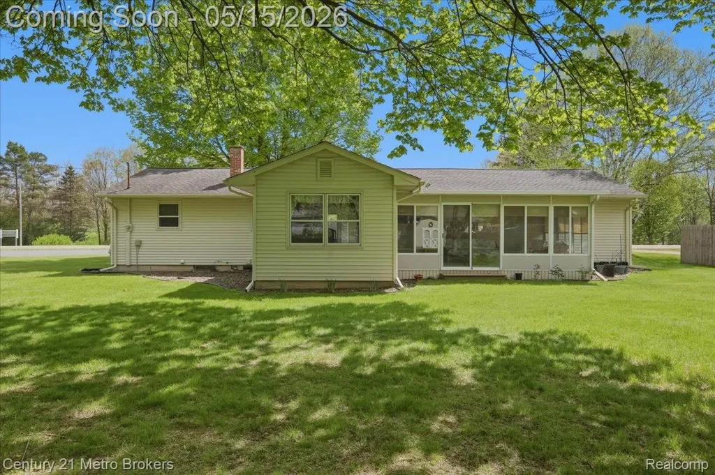 5457 N Seymour Road Flushing Charter Township MI 48433