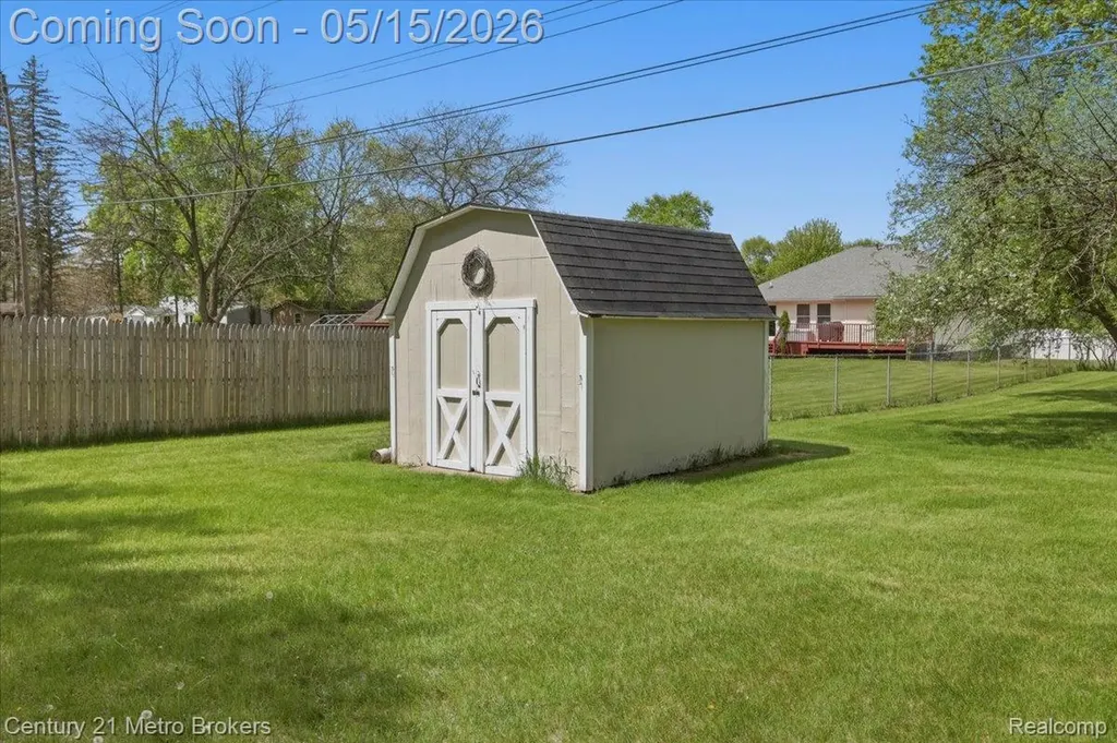 5457 N Seymour Road Flushing Charter Township MI 48433