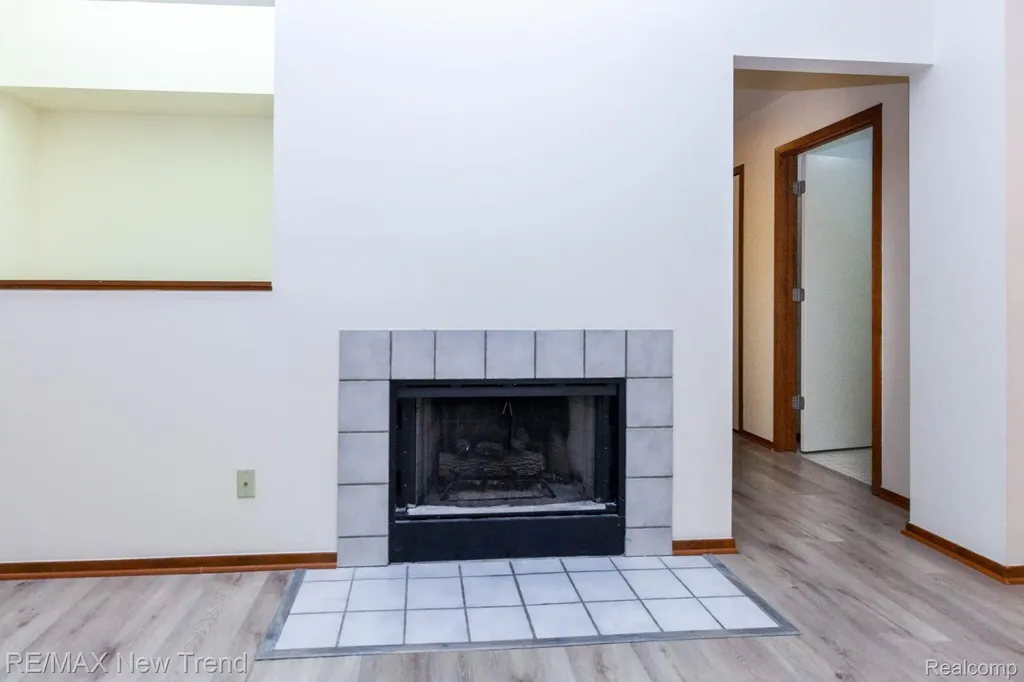 29583 Sierra Pointe Circle Farmington Hills City MI 48331