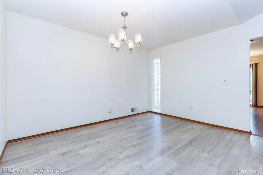 29583 Sierra Pointe Circle Farmington Hills City MI 48331