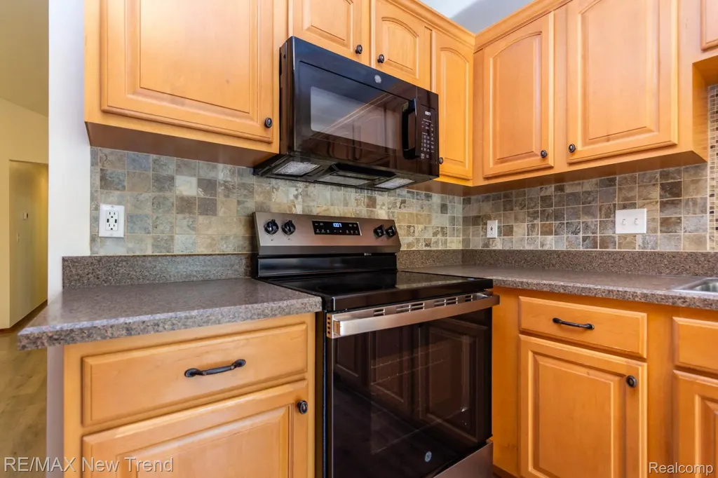29583 Sierra Pointe Circle Farmington Hills City MI 48331