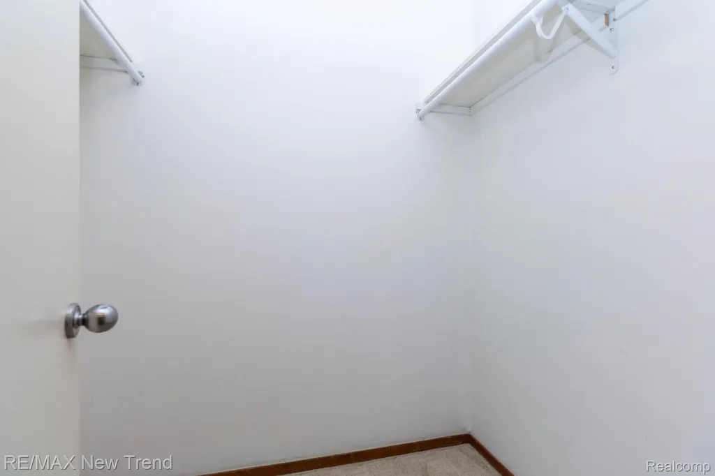 29583 Sierra Pointe Circle Farmington Hills City MI 48331
