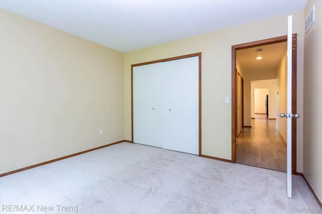 29583 Sierra Pointe Circle Farmington Hills City MI 48331