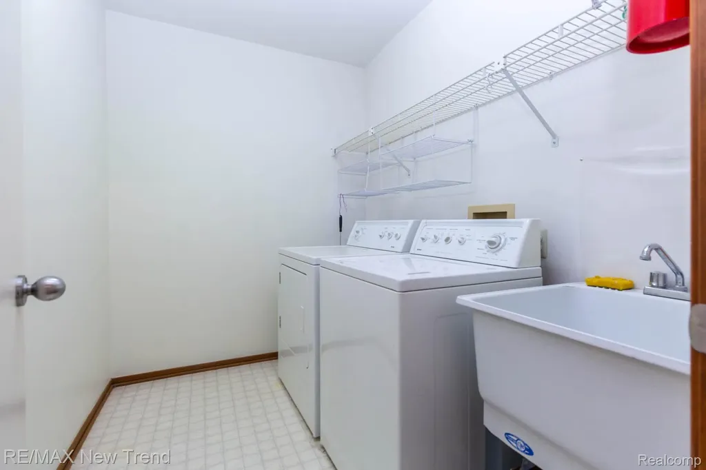 29583 Sierra Pointe Circle Farmington Hills City MI 48331
