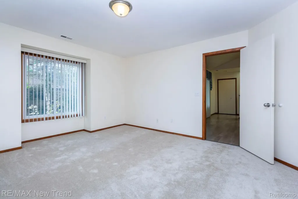 29583 Sierra Pointe Circle Farmington Hills City MI 48331