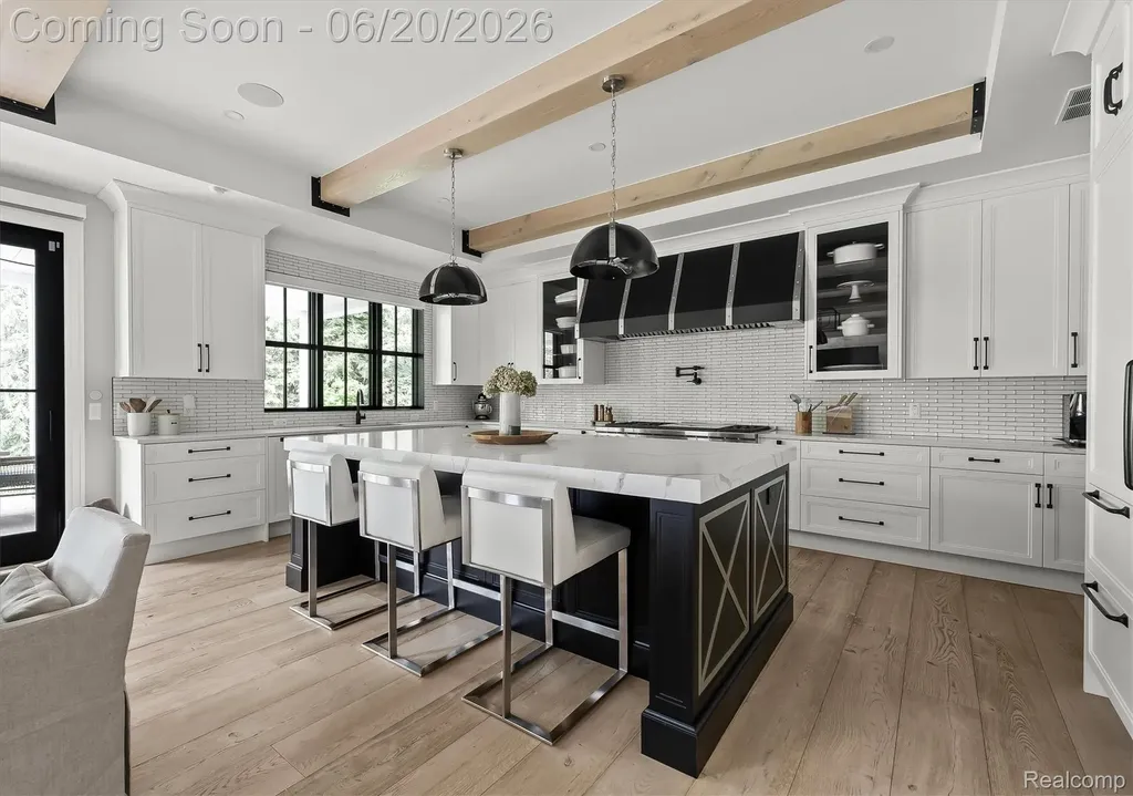 5200 Windingwood Drive Bloomfield Hills City MI 48302