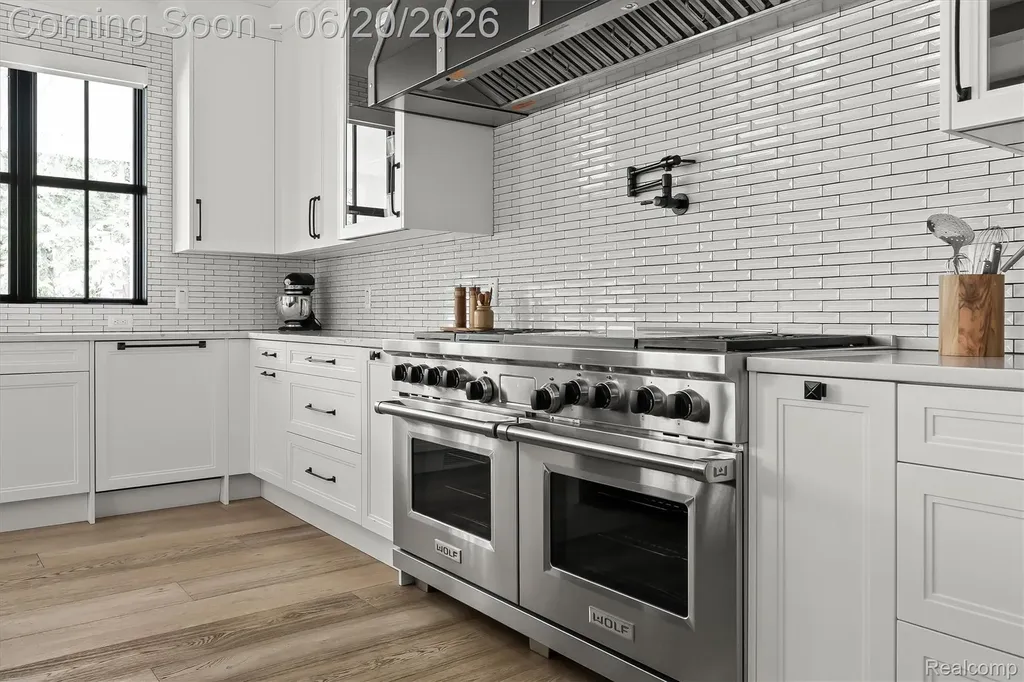 5200 Windingwood Drive Bloomfield Hills City MI 48302
