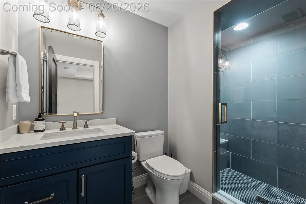 5200 Windingwood Drive Bloomfield Hills City MI 48302