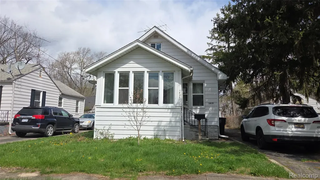 1426 Lincoln Avenue Flint City MI 48507