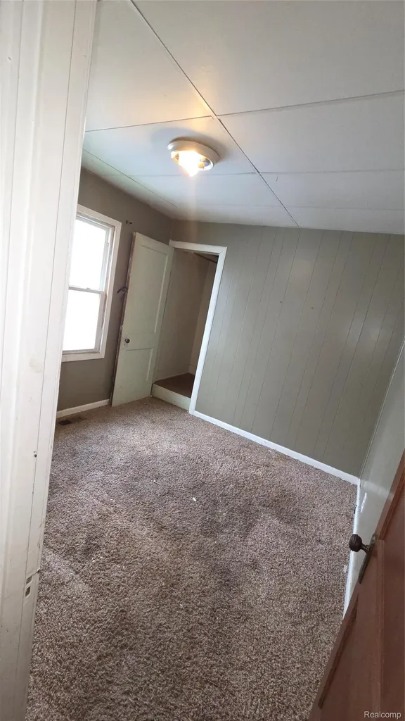 1426 Lincoln Avenue Flint City MI 48507