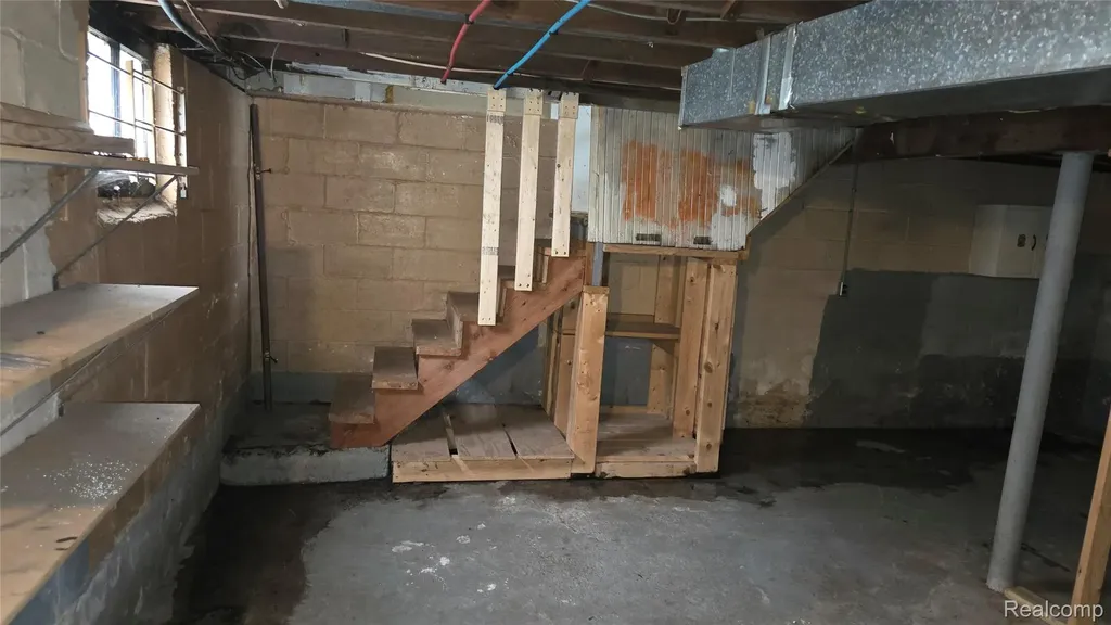1426 Lincoln Avenue Flint City MI 48507