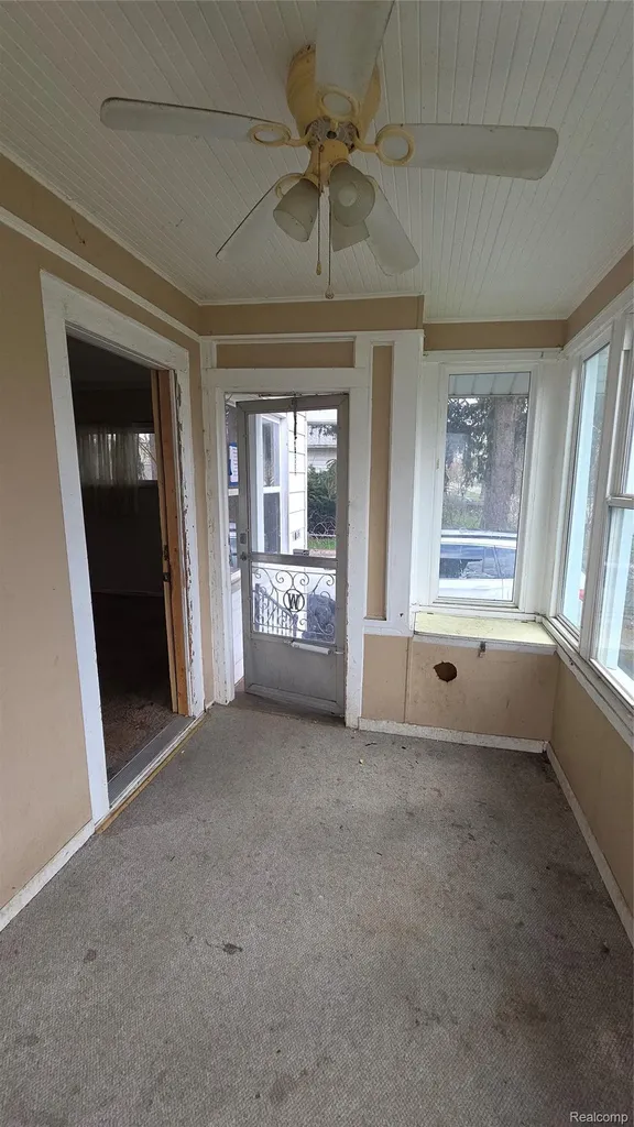 1426 Lincoln Avenue Flint City MI 48507