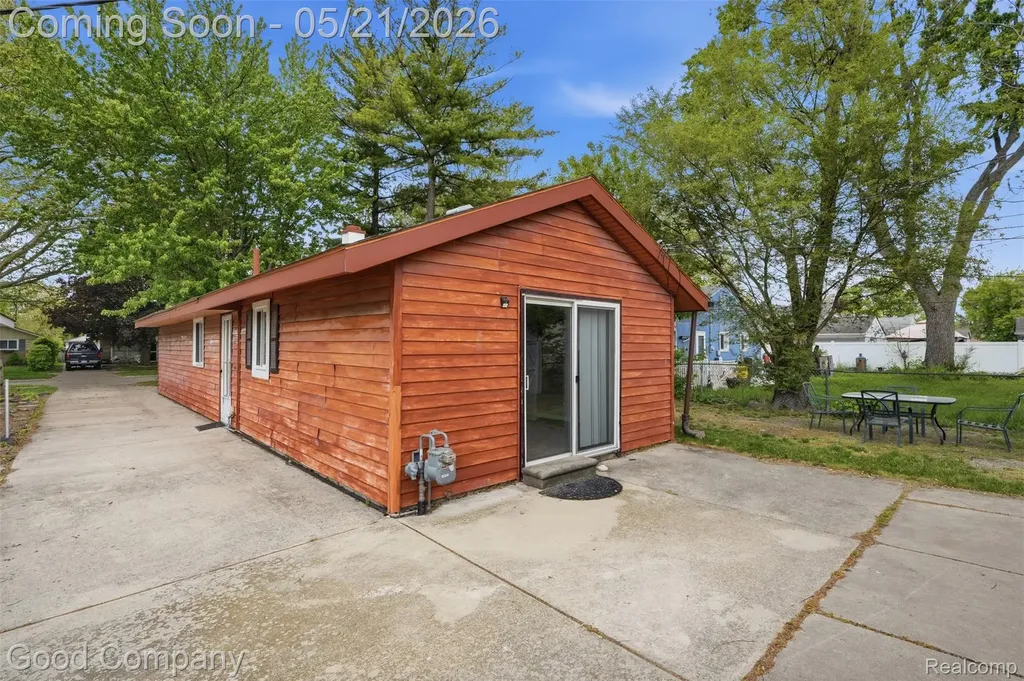 8003 William Street Taylor City MI 48180