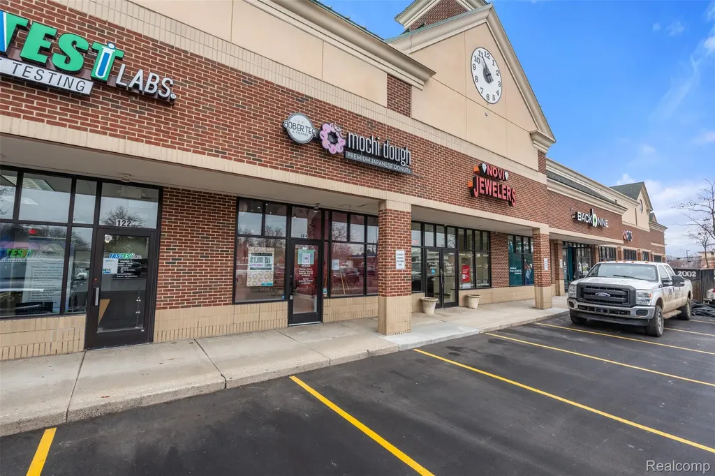 25875 Novi Road Novi City MI 48375