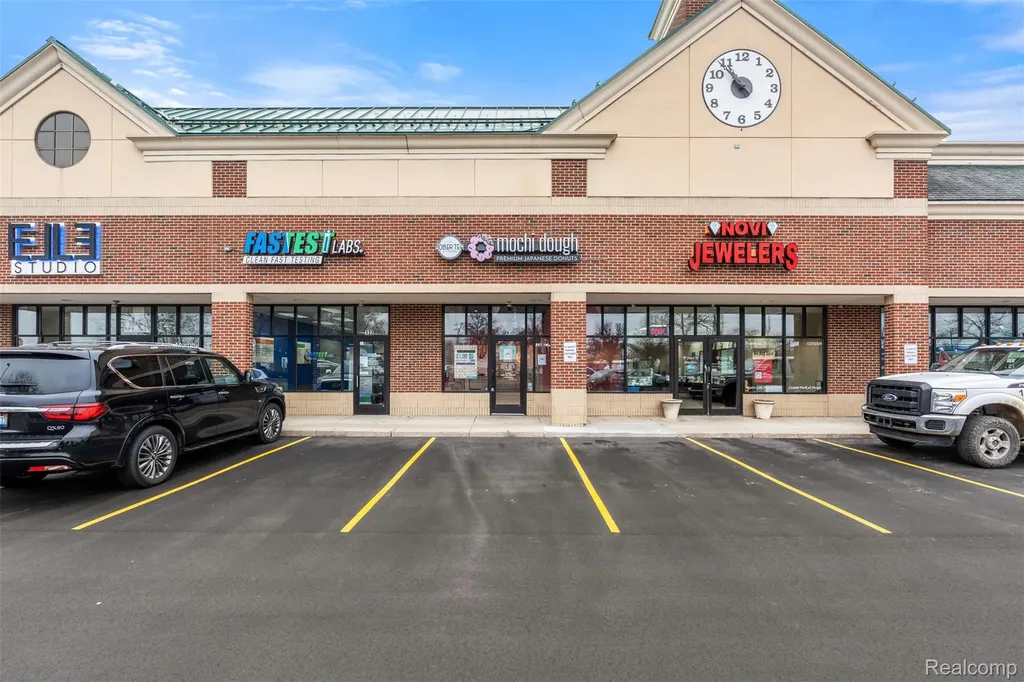 25875 Novi Road Novi City MI 48375