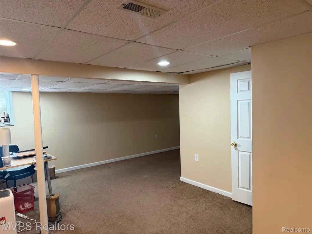 840 Andover Woods Drive Fenton City MI 48430