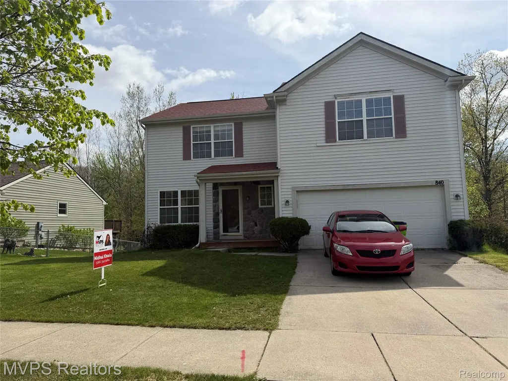 840 Andover Woods Drive Fenton City MI 48430