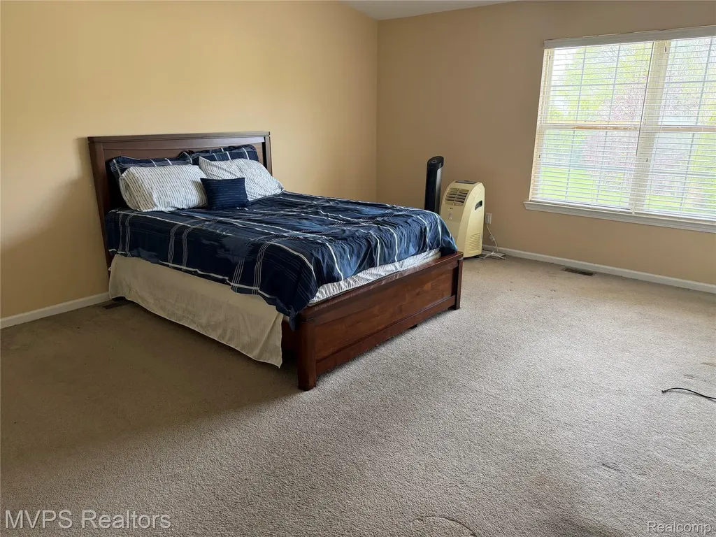 840 Andover Woods Drive Fenton City MI 48430