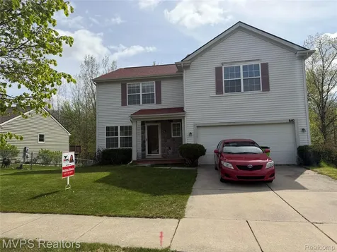 840 Andover Woods Drive Fenton City MI 48430