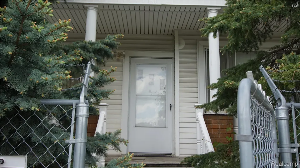 4041 Dodge Street Detroit City MI 48211