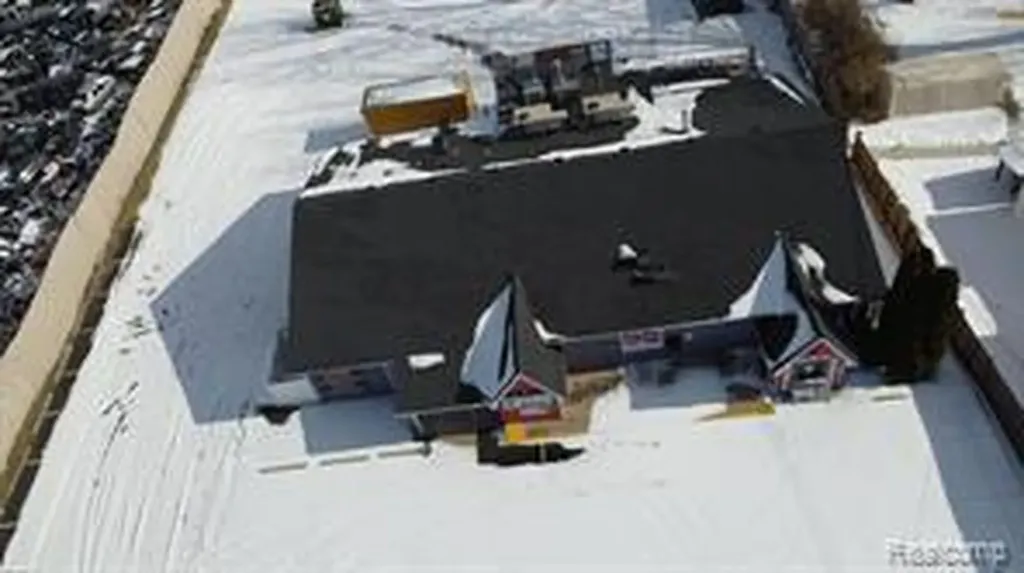 6105 King Road Marine City City MI 48039