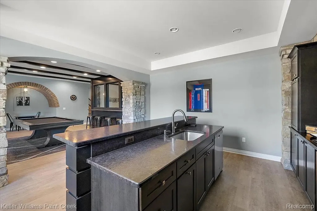 4838 Pinecrest Court Rochester City MI 48306