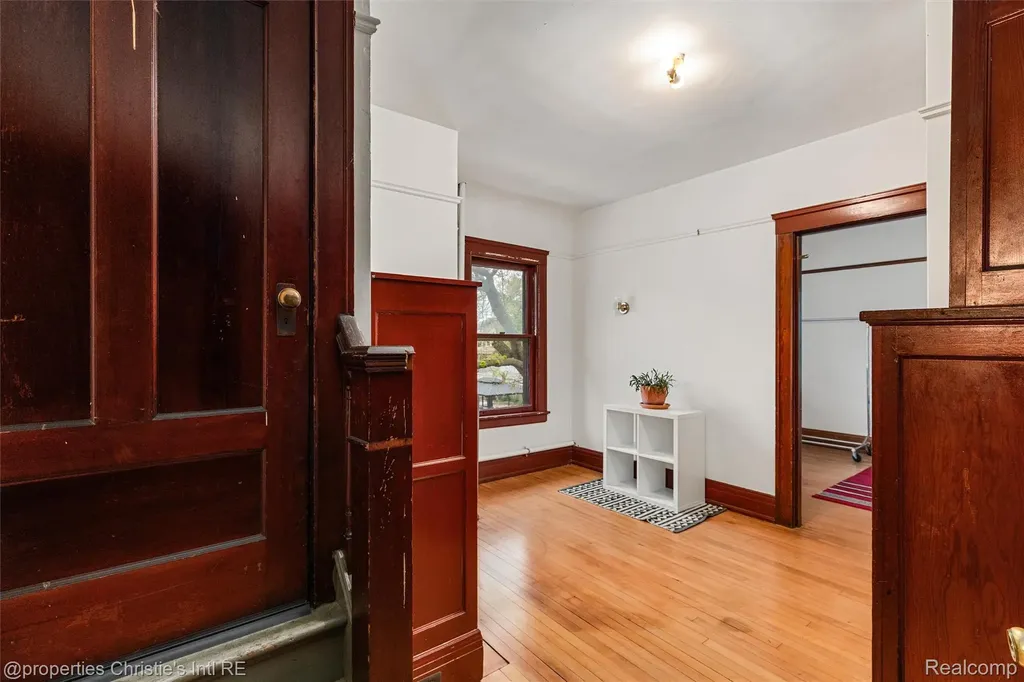 36 Longfellow Street Detroit City MI 48202