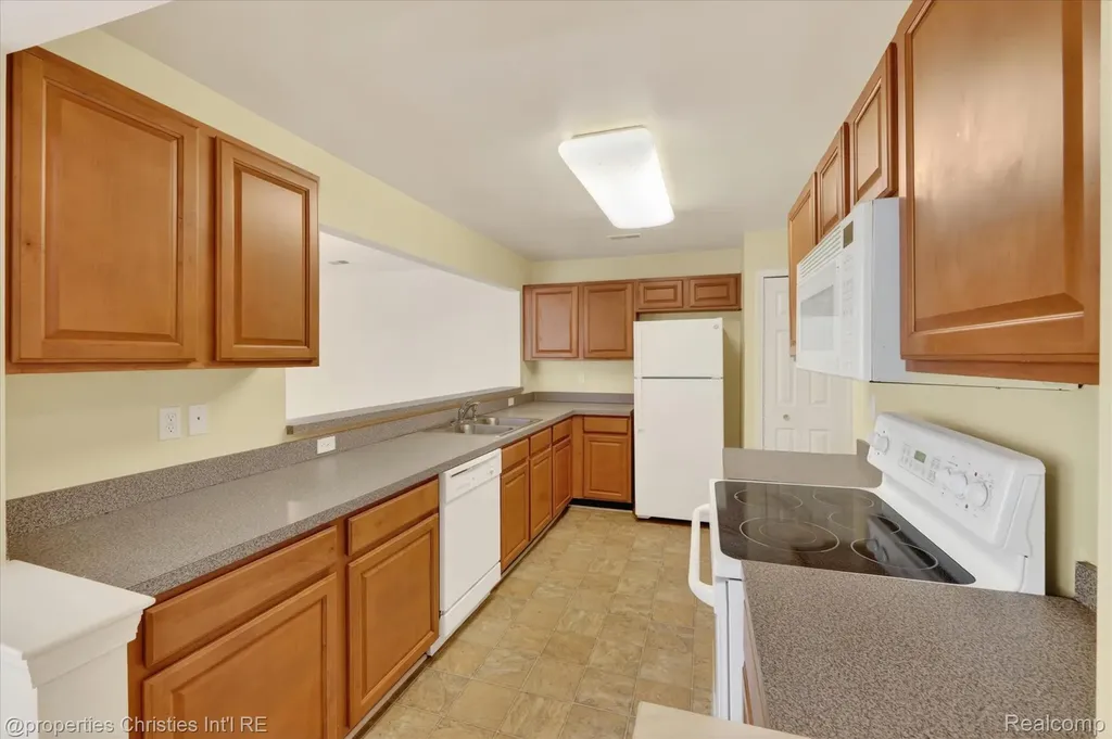 16773 Carriage Way Northville Township MI 48168