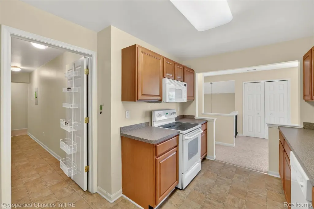 16773 Carriage Way Northville Township MI 48168