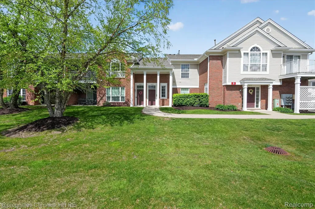 16773 Carriage Way Northville Township MI 48168
