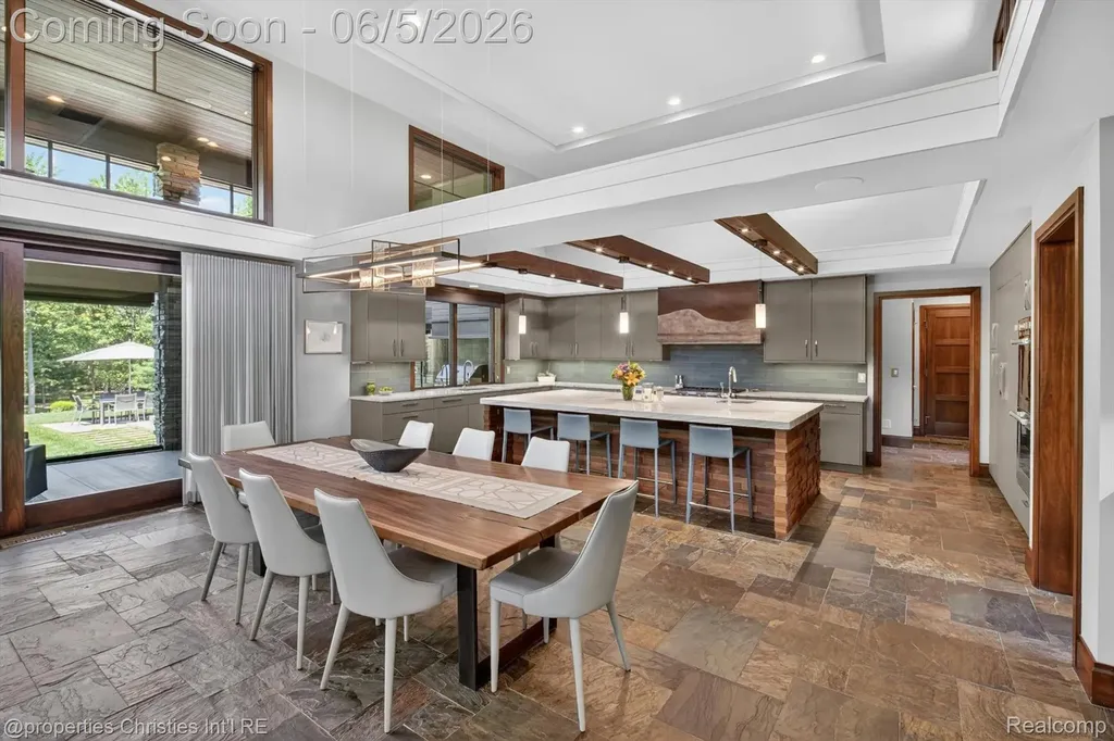 22635 Evergreen Court Novi City MI 48374