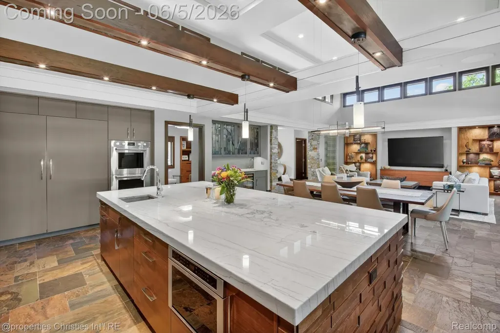 22635 Evergreen Court Novi City MI 48374