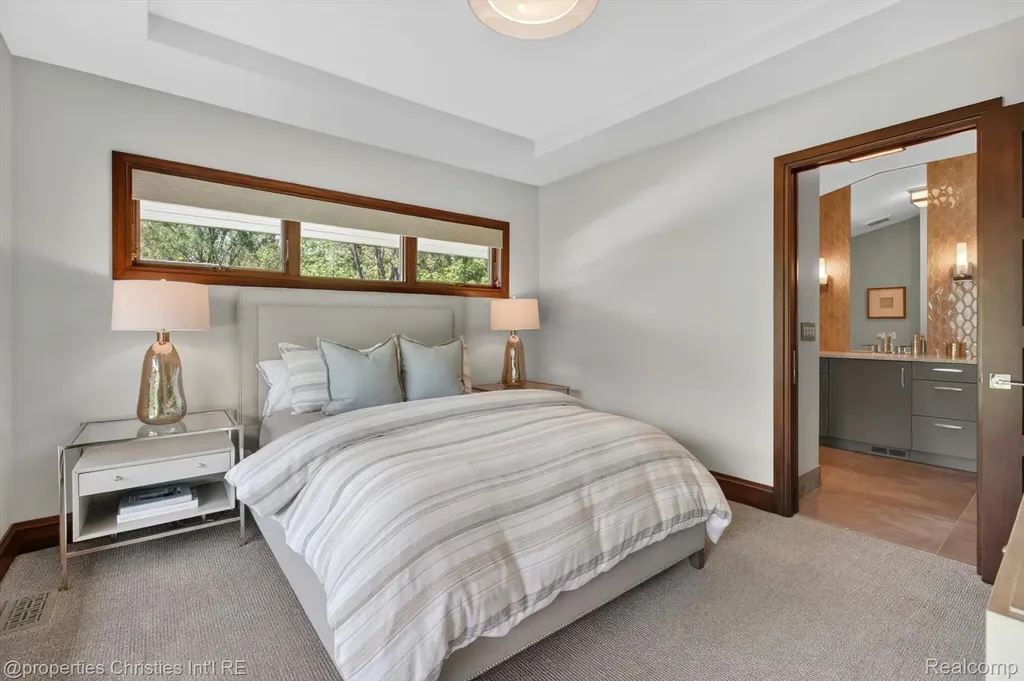 22635 Evergreen Court Novi City MI 48374