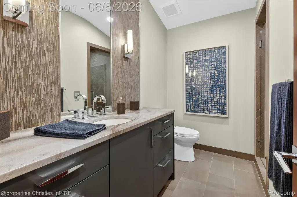 22635 Evergreen Court Novi City MI 48374