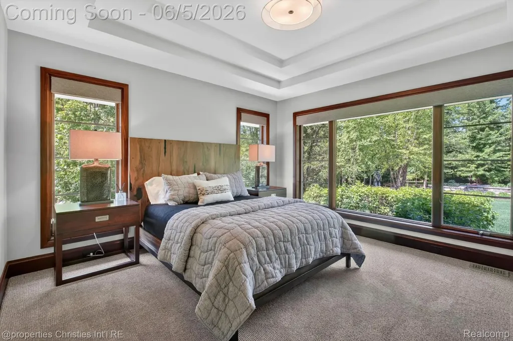 22635 Evergreen Court Novi City MI 48374