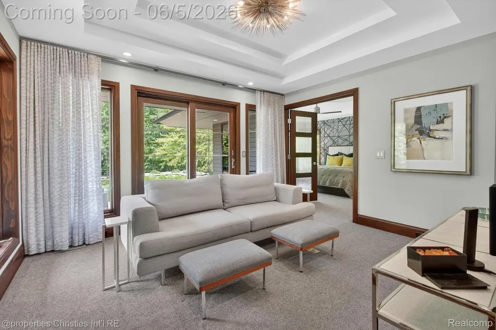 22635 Evergreen Court Novi City MI 48374