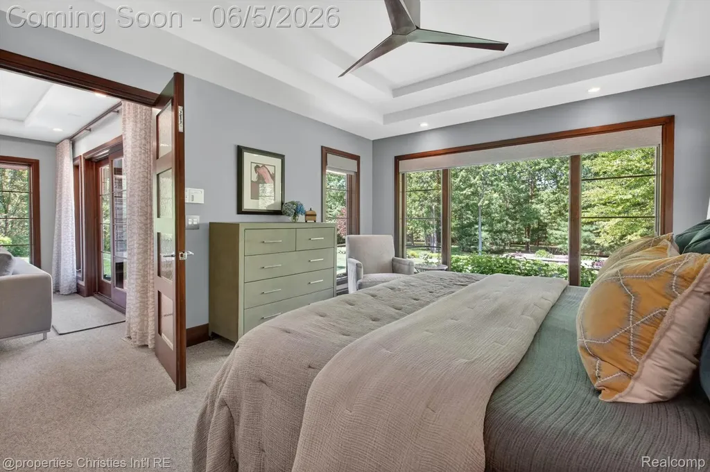 22635 Evergreen Court Novi City MI 48374