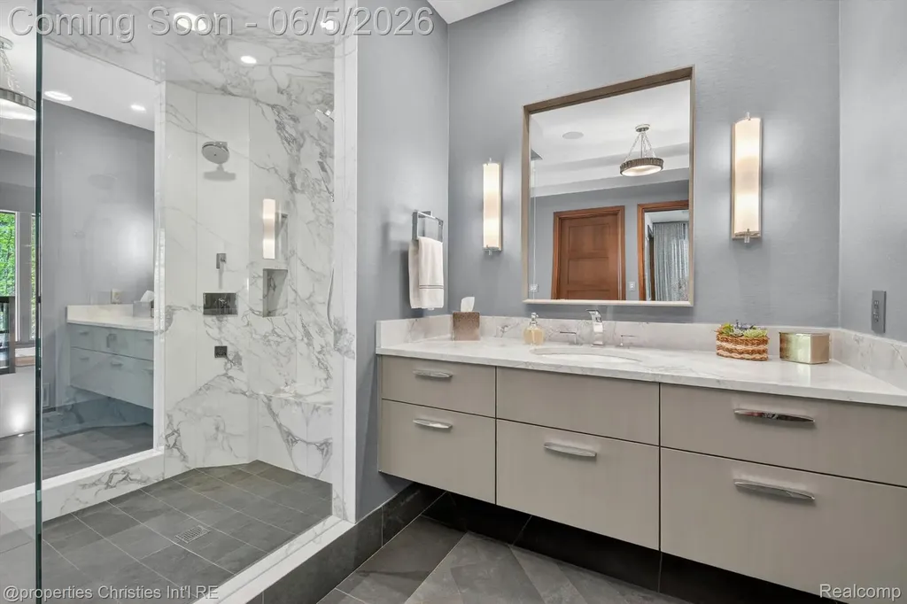 22635 Evergreen Court Novi City MI 48374